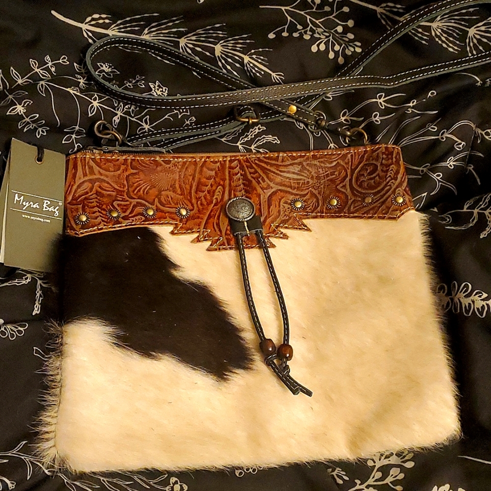 Myra Regal Bag